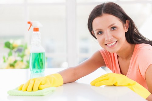 Professional move out cleaning for a Clapham flat before handover