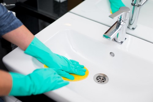 Transparent carpet cleaning prices for busy Clapham properties